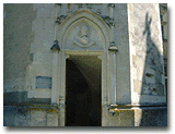 l'entrée du château